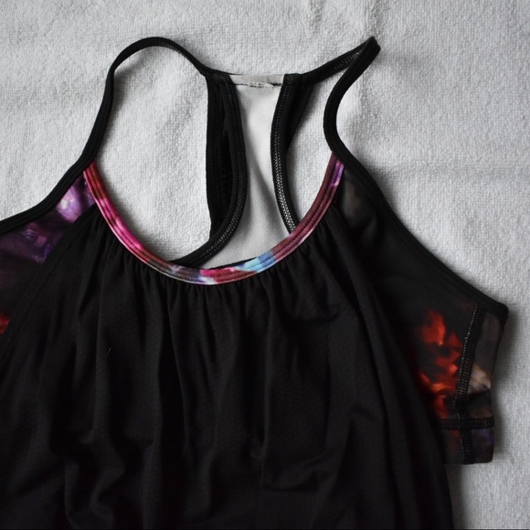 Lululemon tank top - Picture 3 of 9